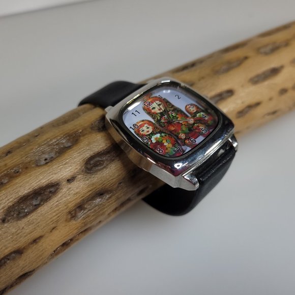 Nesting Doll Watch - Matryoshka Doll Watch - Picture 5 of 7
